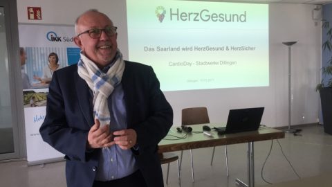 Bürgermeister Berg begrüßt beim CardioDay der Stadtwerke Dillingen